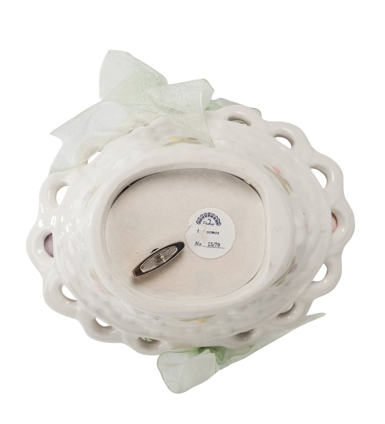 Музыкальная композиция Пасхальная корзинка Pavone CMS-15/79, фотография снизу