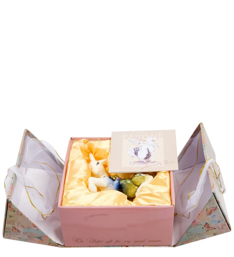 Статуэтка из фарфора Коза с поднятой лапкой Pavone JP-71/ 27, фотография в упаковке