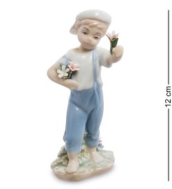 Статуэтка из фарфора Мальчик Юный садовник