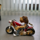 Фигурка Байкер - Красный Мотоцикл The Comical World of Stratford RV- 26, фото со склада портретный вид