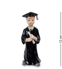 Статуэтка из фарфора Мальчик-магистр