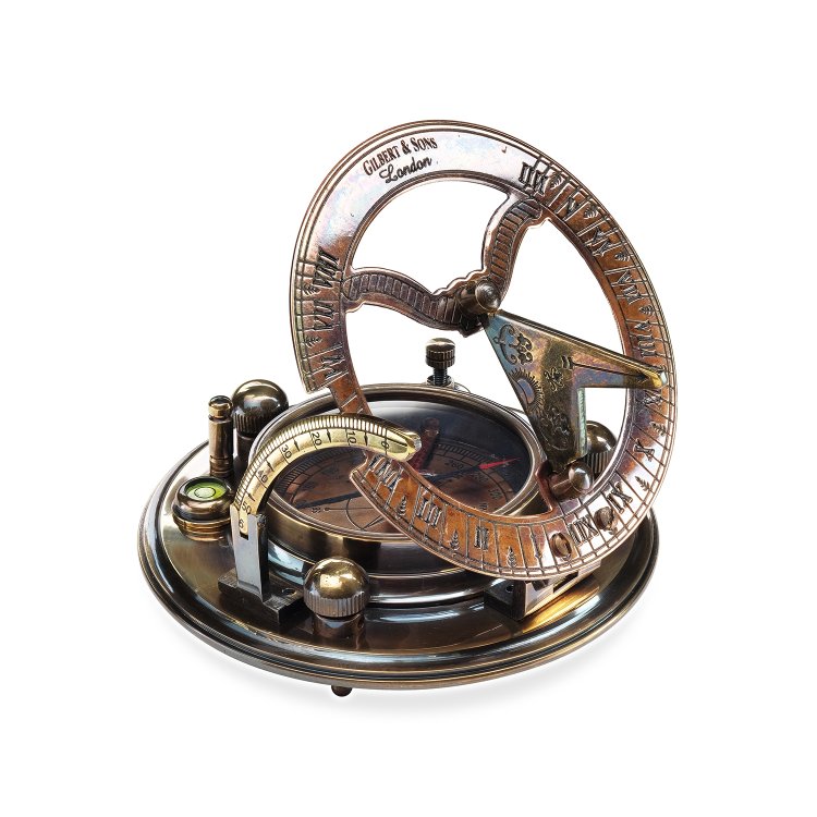 Компас с солнечными часами Gilbert & Sons, антик, фотография сбоку