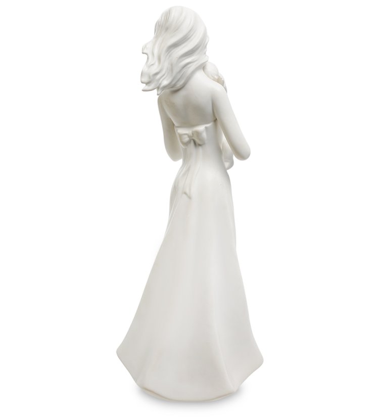 Статуэтка из бисквитного фарфора Мать Идет с младенцем на руках Pavone VS- 23, фотография со спины