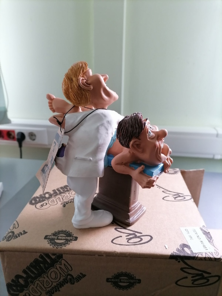 Статуэтка Массаж The Comical World of Stratford RV-651, фото со склада оборотная сторона