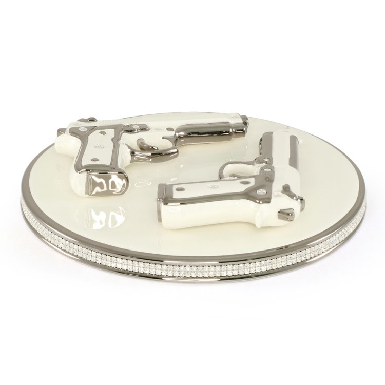 Тарелка с 2 Пистолетами Swarovski коллекция Pistolleto Migliore De Luxe 26600, фотография сбоку