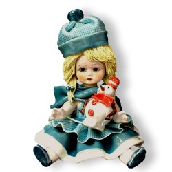 Статуэтка из фарфора Девочка-зима