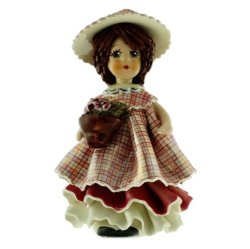 Фарфоровая статуэтка Кукла в розовом с цветами