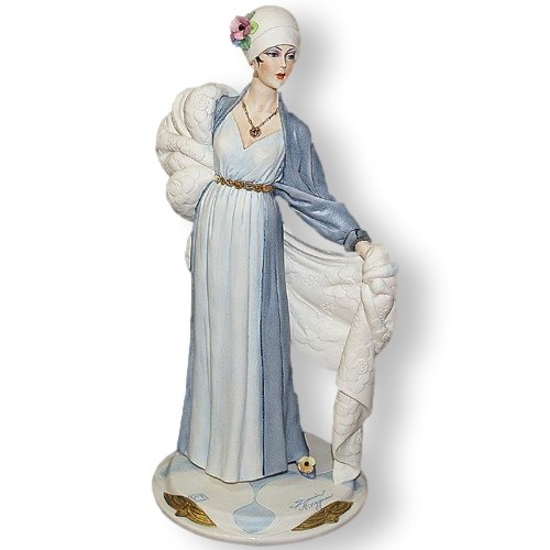 Статуэтка из фарфора Дама с шалью