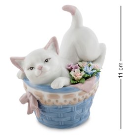 Статуэтка из фарфора Белый Котенок в корзине с цветами