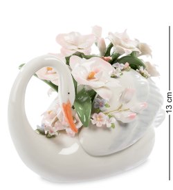 Статуэтка из керамики Лебедь с цветами