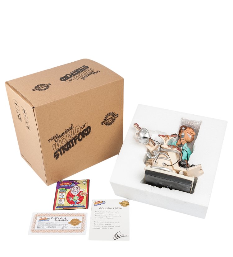 Статуэтка Стоматолог с белыми зубами The Comical World of Stratford STD-13, упаковочный вид