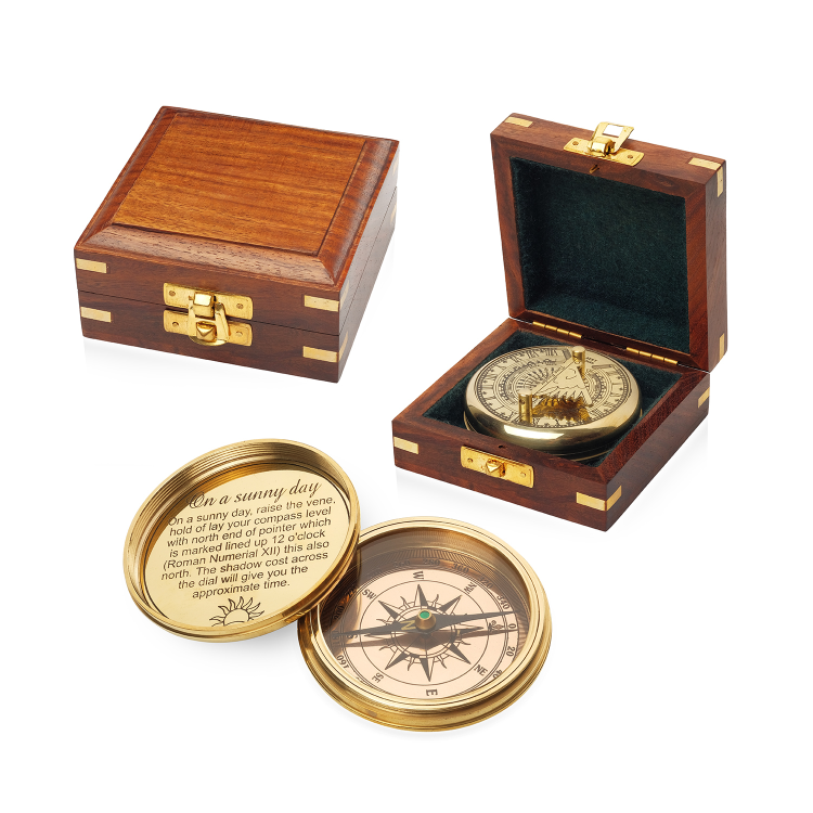 Компас с солнечными часами Gilbert, полноценный вид