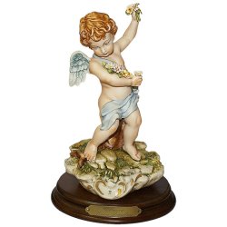 Статуэтка из фарфора Весна