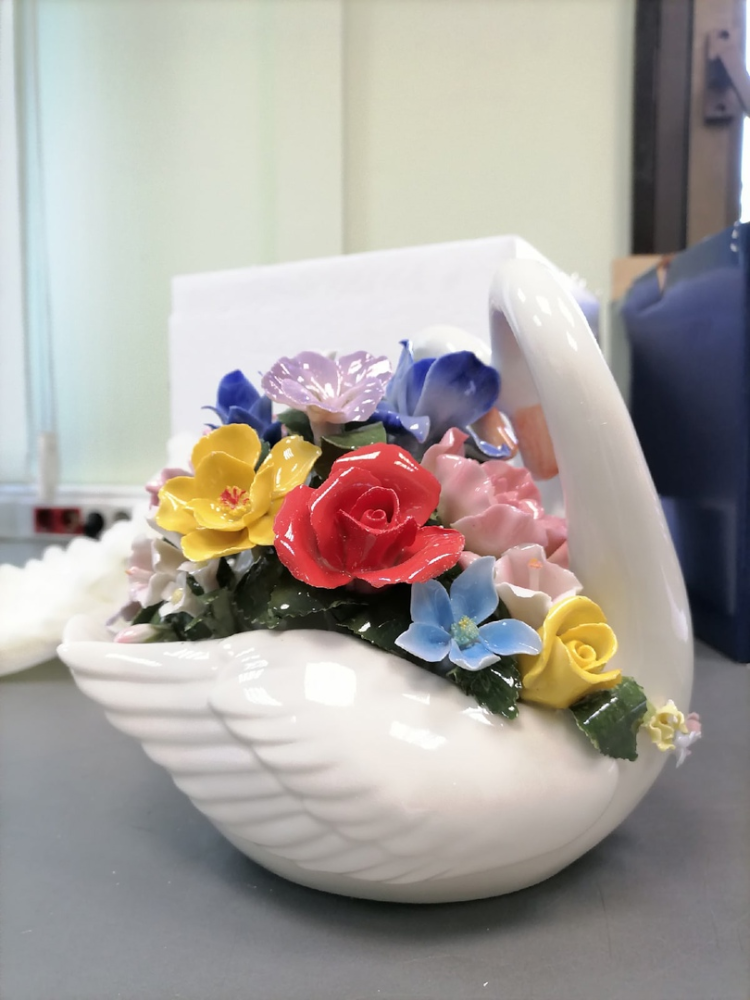 Фигурка из керамики Лебеди Вместе навсегда Pavone CMS-10/33, фото со склада вид со стороны