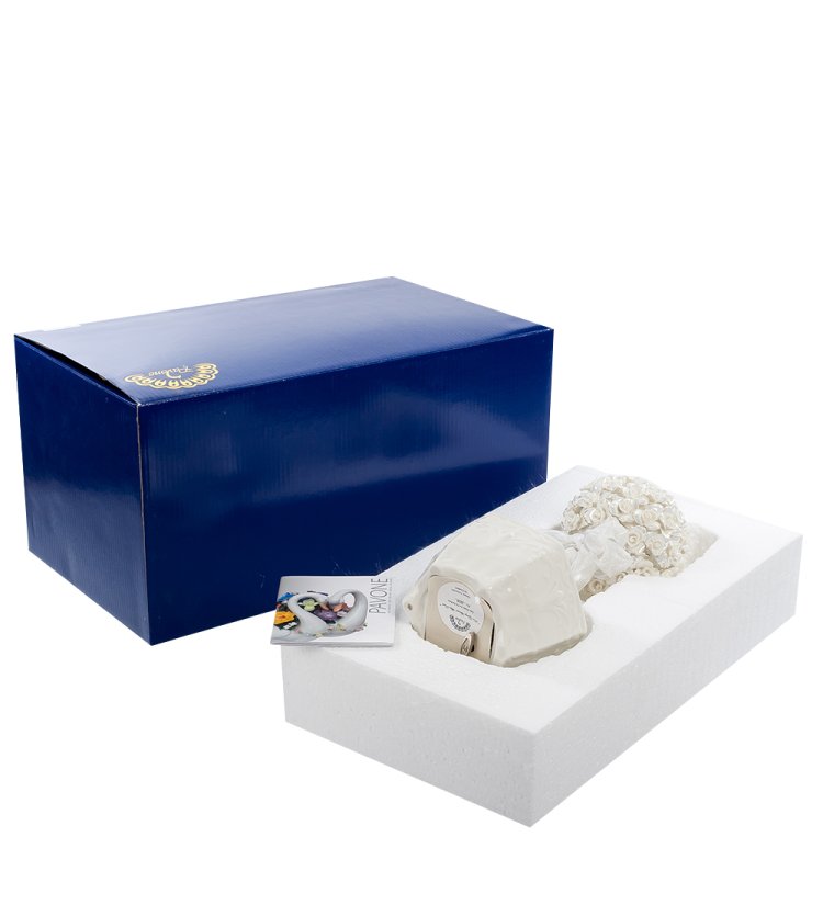 Музыкальная статуэтка Букет Белых роз Pavone CMS-33/16, фотография в упаковке