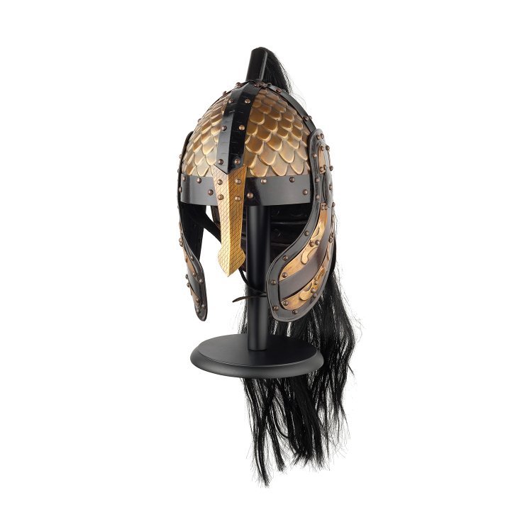 Шлем Восточного воина, фотография сбоку
