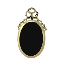 Овальная фоторамка из бронзы Лиза