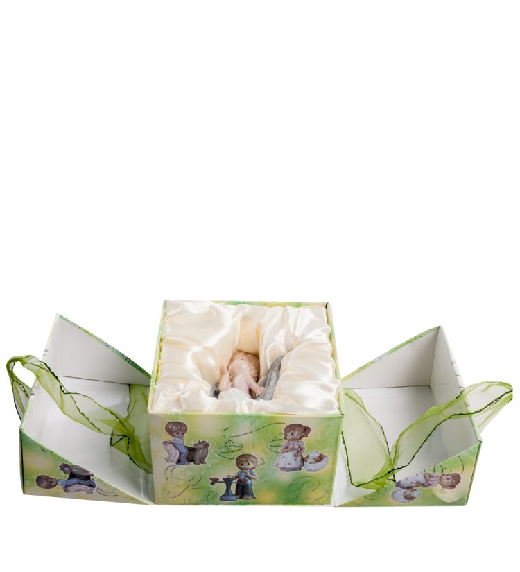 Фарфоровая фигурка знак зодиак Дева Pavone JP-28/ 9, фотография в упаковке