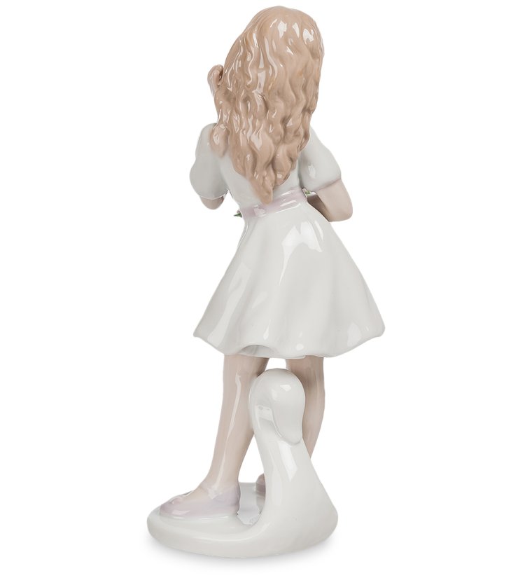 Статуэтка из фарфора Девочка-кокетка Pavone JP-42/23, фотография со спины