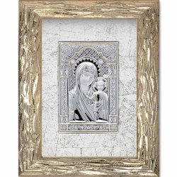 Казанская икона Божией Матери в золотой рамке