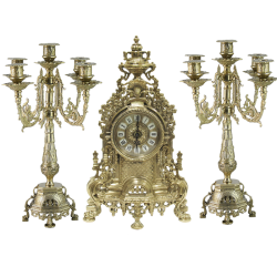 Каминные часы с двумя канделябрами на 5 свечей