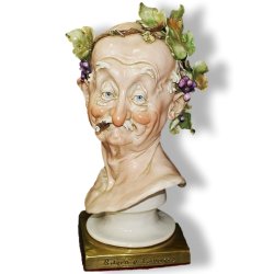 Статуэтка из фарфора Курящий Вакх