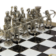 Шахматы Античные войны, Черно-белая доска, большие Manopoulos MP-S-10-44-BLA, фотография серебряных фигур на доске