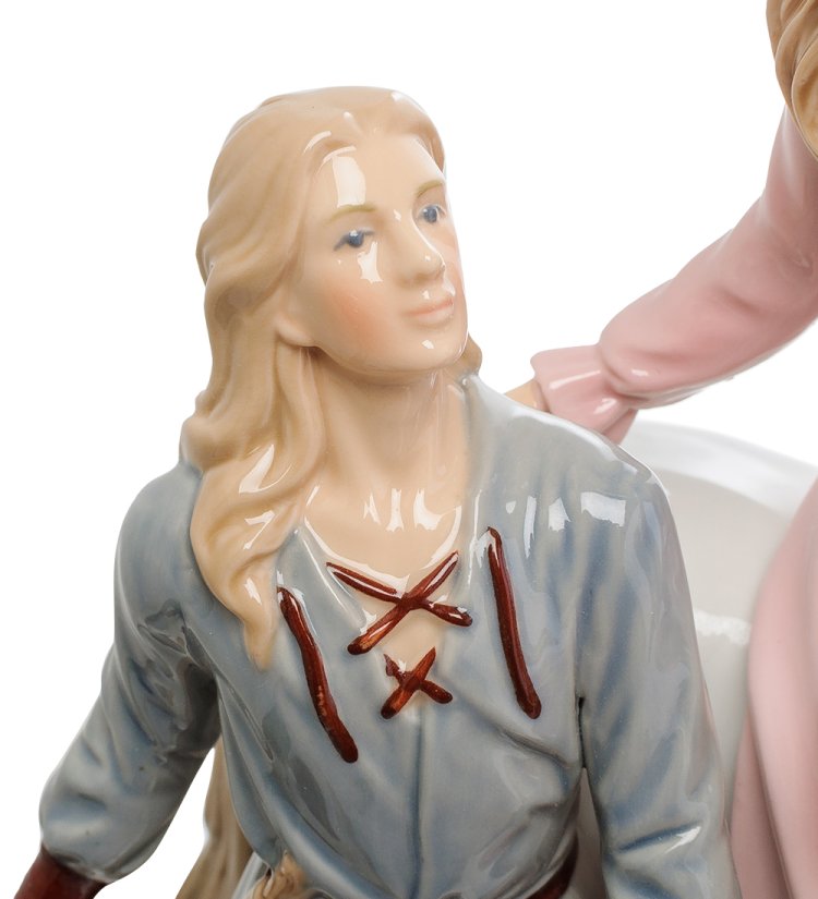 Статуэтка из керамики Влюбленная Пара с лошадью Pavone CMS-10/39, фотография мужчины