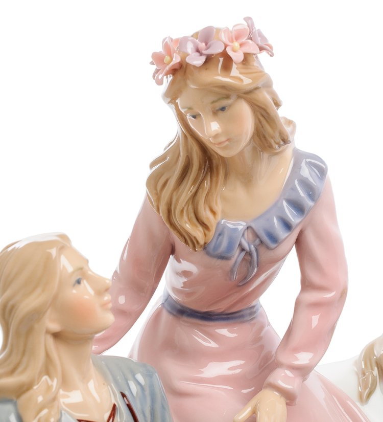 Статуэтка из керамики Влюбленная Пара с лошадью Pavone CMS-10/39, фотография девушки