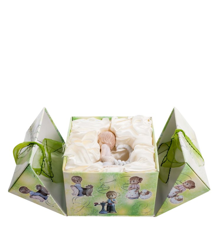 Фарфоровая фигурка знак зодиак Скорпион Pavone JP-28/11, фотография в упаковке