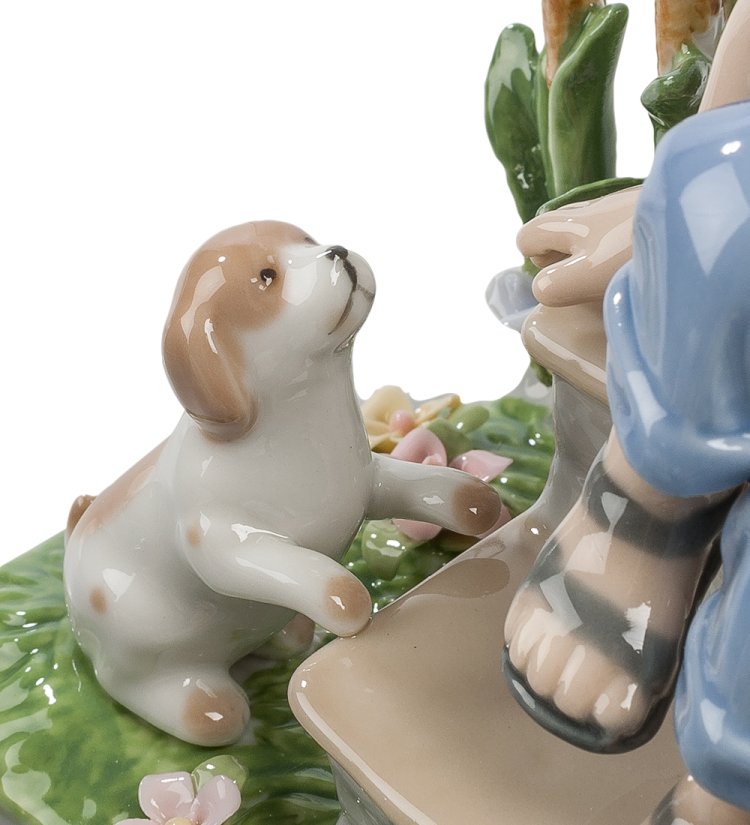 Статуэтка из фарфора Мальчик со щенками Pavone CMS-12/24, фотография собаки