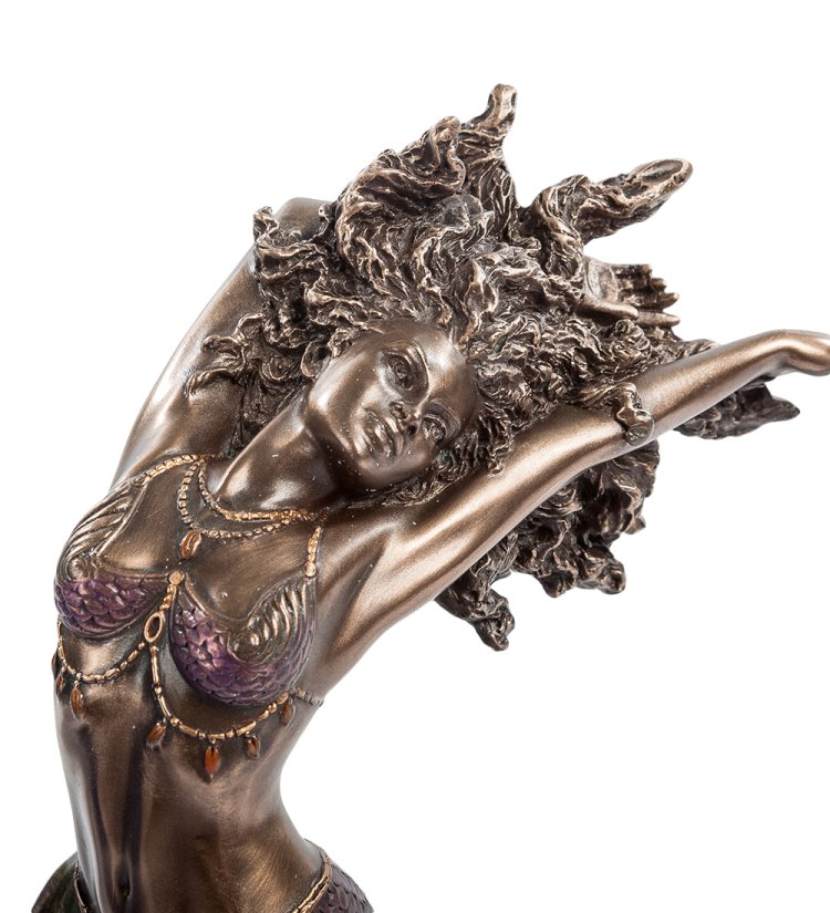 Статуэтка Богиня Йемайя - покровительница рожениц на ветру Veronese WS-484/ 1, портретный вид