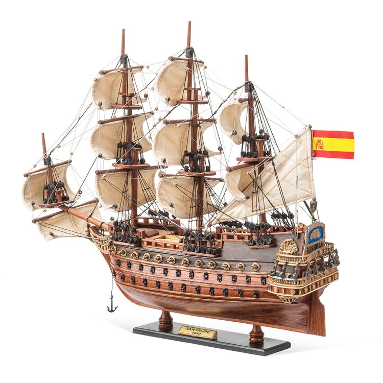 Модель корабля San Felipe маленький