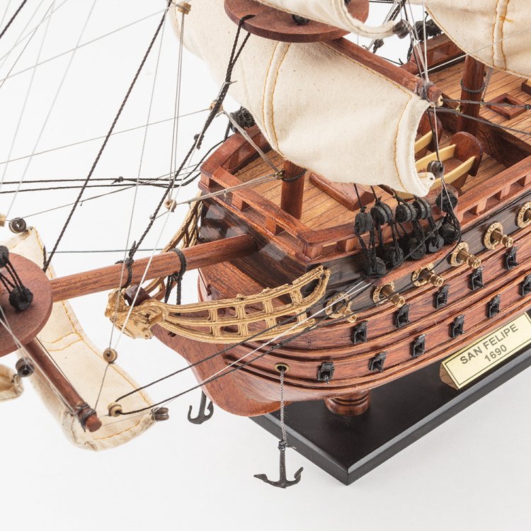 Модель корабля San Felipe маленький