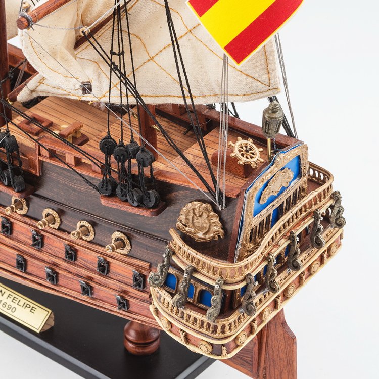 Модель корабля San Felipe маленький