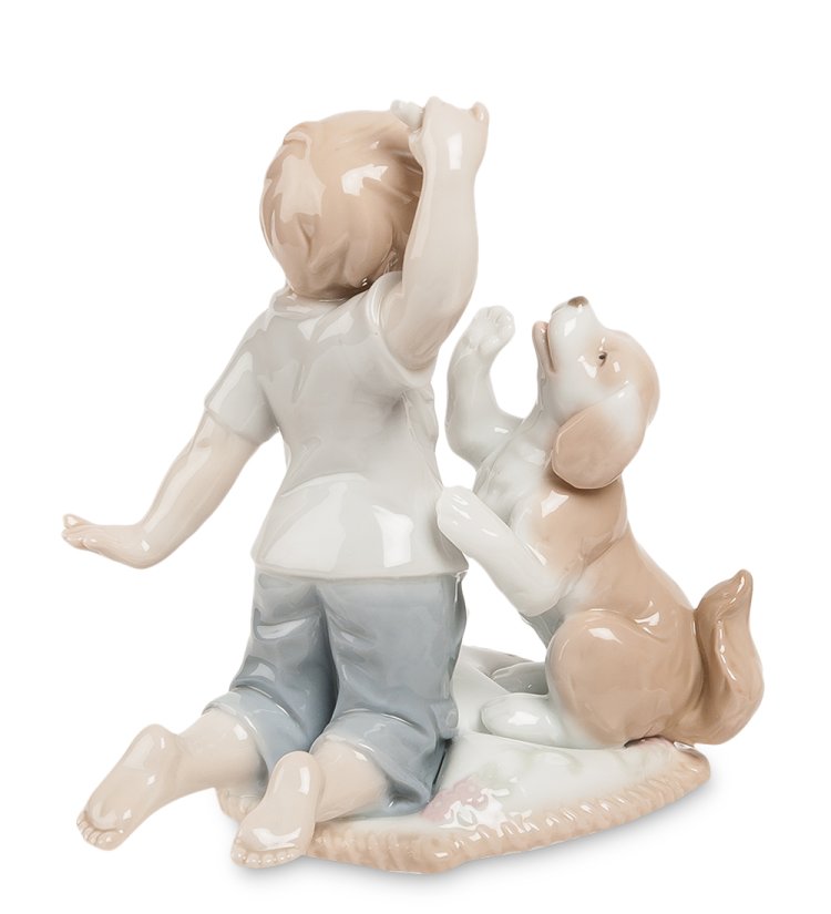 Статуэтка из фарфора Друзья - Мальчик с собачкой Pavone JP-29/51, фотография со спины