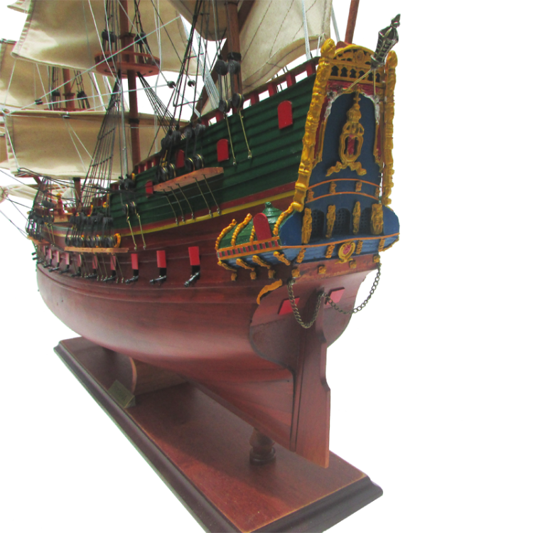 Модель парусного корабля Batavia, Голландия, 98 см, фотография кормы