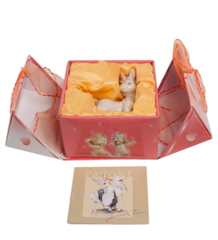 Фигурка из фарфора Единорог Pavone JP-31/ 7, фотография в упаковке