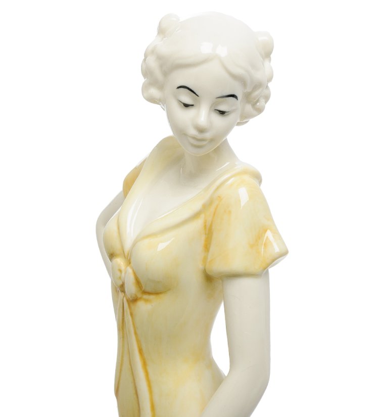 Статуэтка из фарфора Девушка в платье с цветами Pavone JP-12/ 3, фотография крупным планом