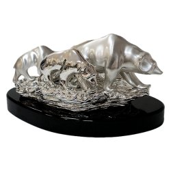 Статуэтка Семья белых медведей, на подставке