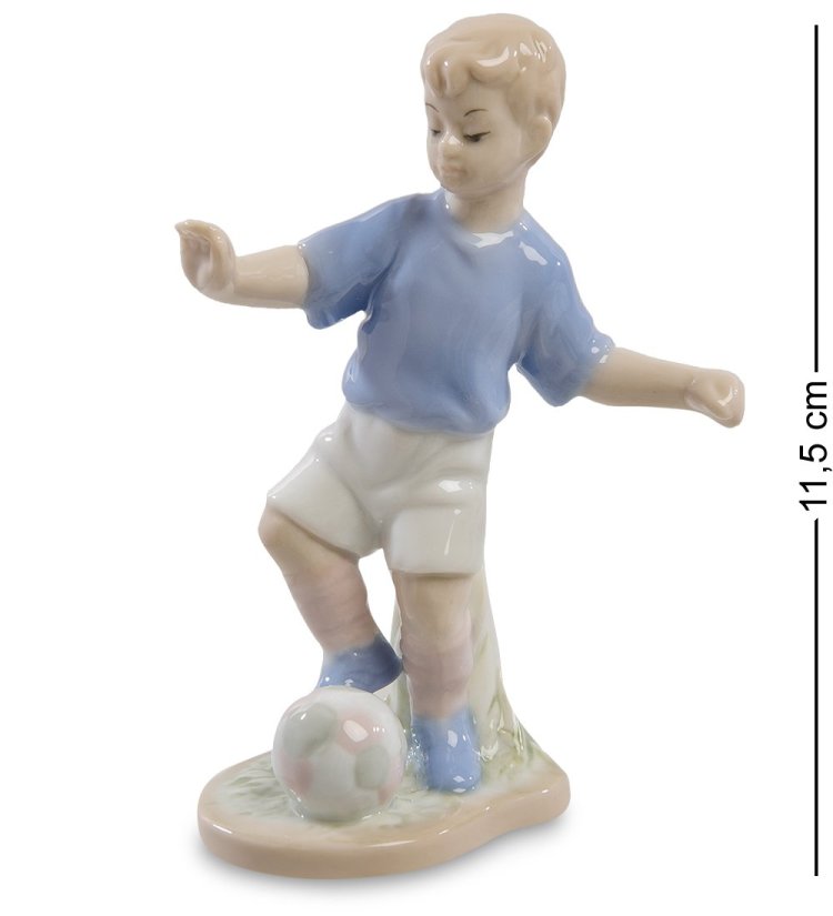 Статуэтка из фарфора Мальчик Юный футболист Pavone JP-50/ 3