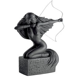 Фигурка из фарфора Стрелец (женщина)