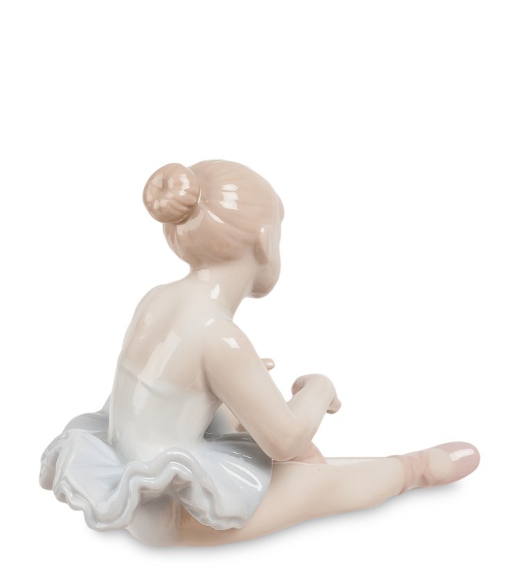 Статуэтка из фарфора Девочка Балерина поправляет пуанты Pavone JP-27/ 16, фотография со спины