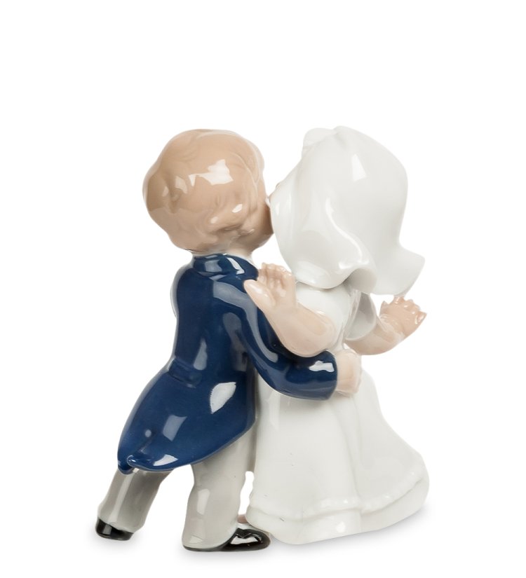 Статуэтка из фарфора Мальчик и девочка молодожены Pavone JP-15/ 7, фотография со спины