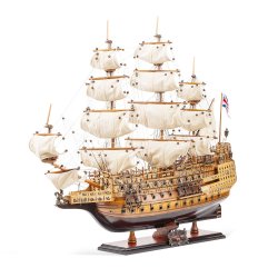 Модель корабля HMS Sovereign of the Seas (хозяин морей)