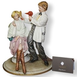 Статуэтка из фарфора Мужской парикмахер