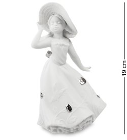 Статуэтка из бисквитного фарфора Юная леди