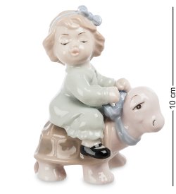 Фигурка из фарфора Девочка верхом на черепашке