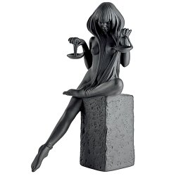 Фигурка из фарфора Весы (женщина)