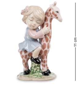 Статуэтка из фарфора Девочка верхом на жирафе